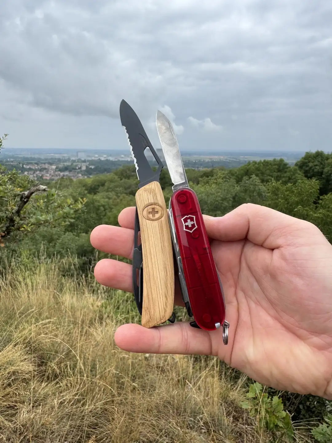 Couteau suisse victorinox swiza home page Maitrecoutelier 